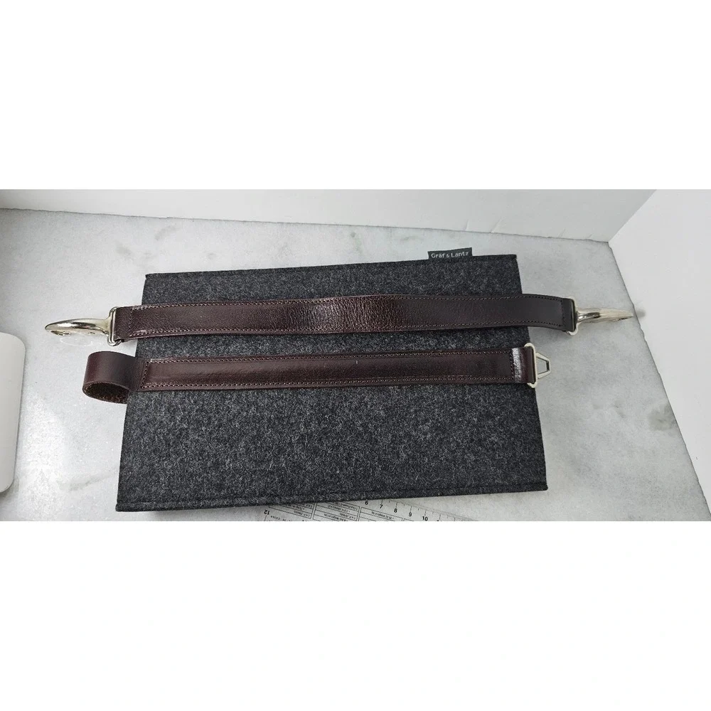 Graf & Lantz Charcoal Wool Wine Bottle Cozy Carrier Leather Strap Grand Millenia